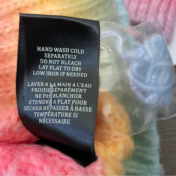 Blank NYC rainbow sweater - Picture 8 of 11